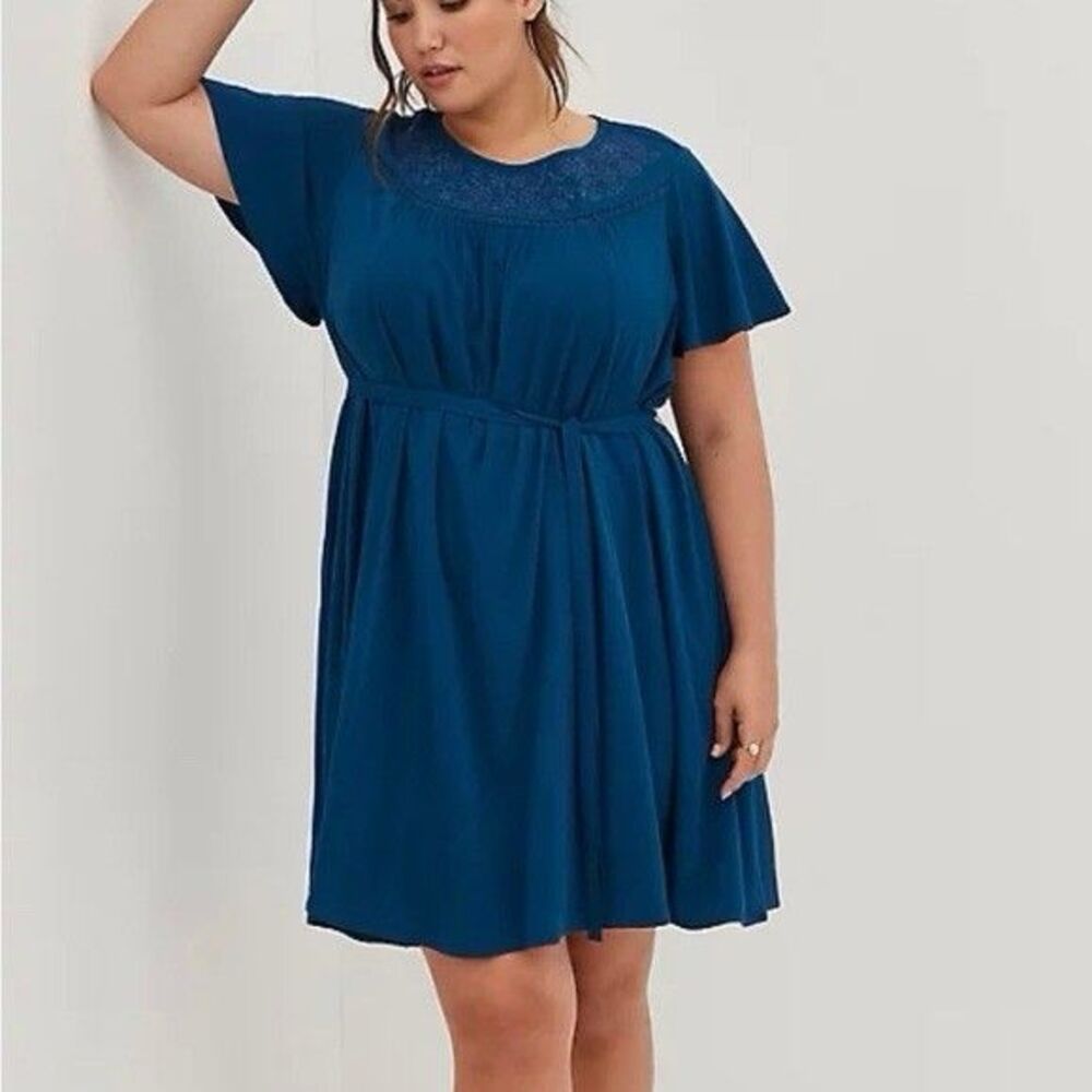 Torrid 1X Blue 1X Babydoll Dress Lace Yoke Boho Flowy Empire Waist 14/16
